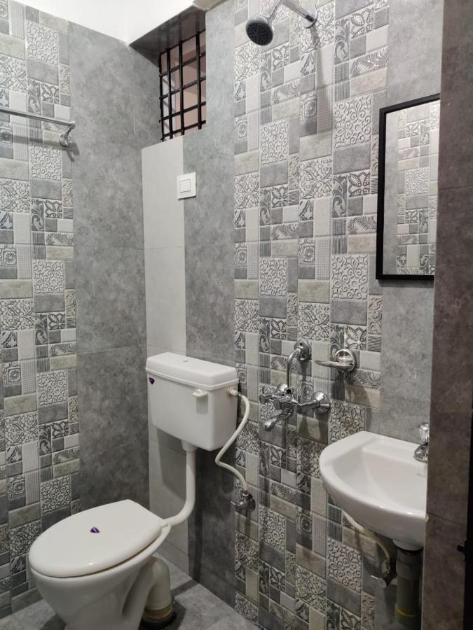فندق أرامبولفي  Rishi House المظهر الخارجي الصورة
