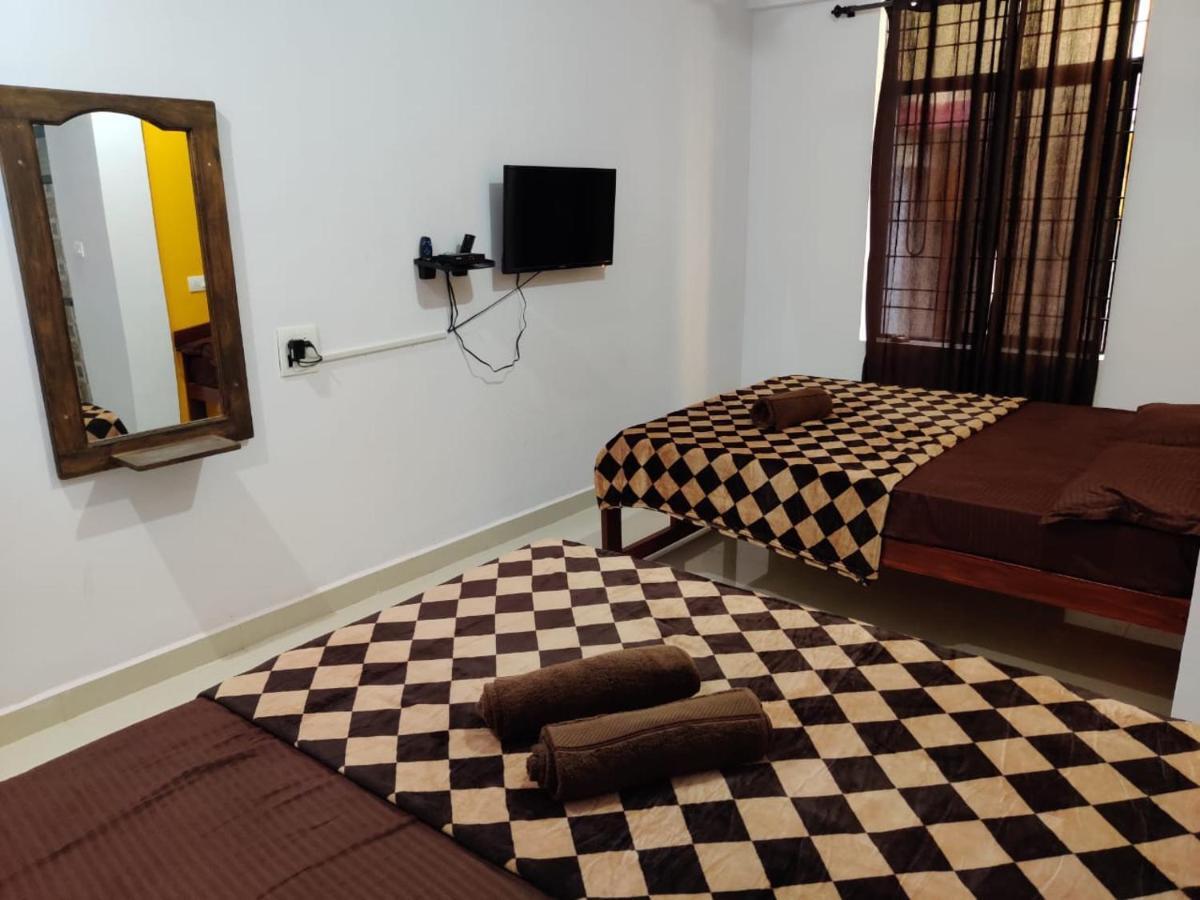 فندق أرامبولفي  Rishi House المظهر الخارجي الصورة